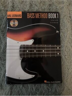 Hal Leonard Bass Method Book 1 - Black and Sunburst